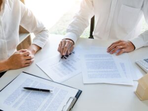Quem pode fazer Administração de Imóveis?