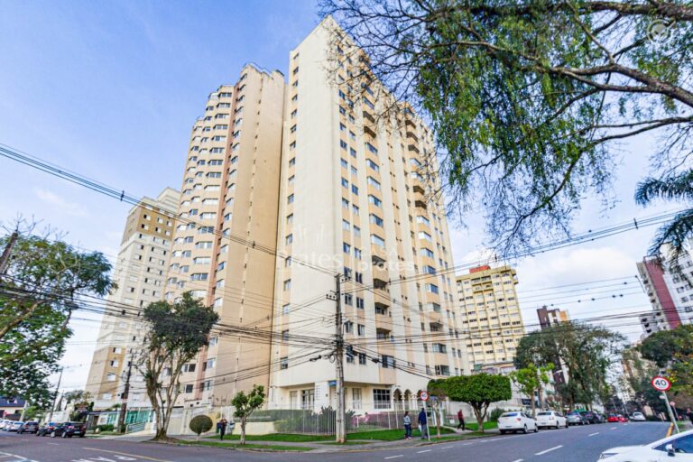 Foto 1 do imóvel Empreendimento para Alugar ou Vender em Curitiba no Cristo Rei