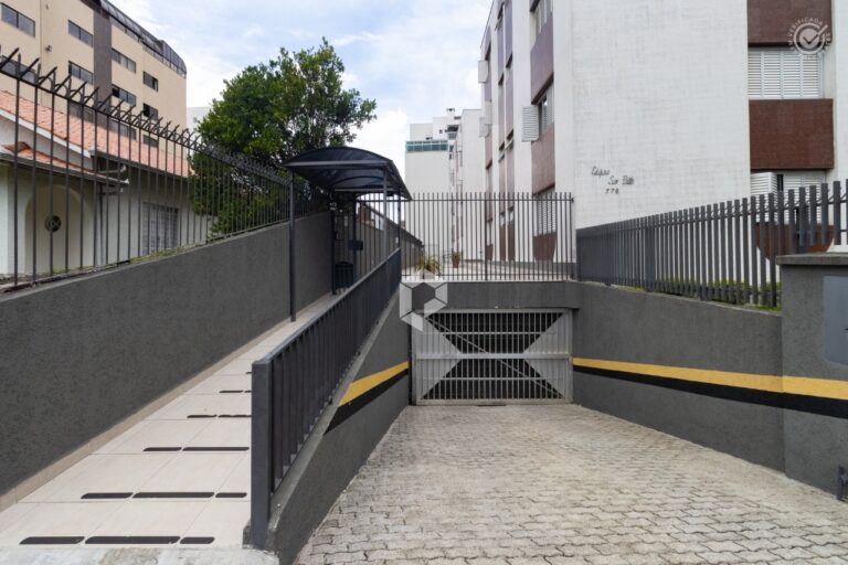Entrada Garagem