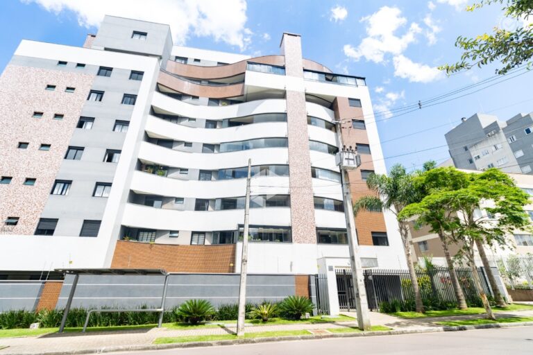 Empreendimento para Alugar ou Vender em Curitiba no Água Verde