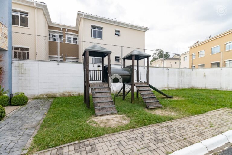 Empreendimento para Alugar ou Vender em Curitiba no Vista Alegre