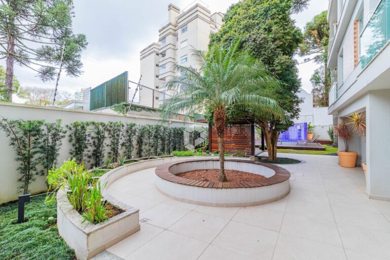Empreendimento para Alugar ou Vender em Curitiba no Juvevê