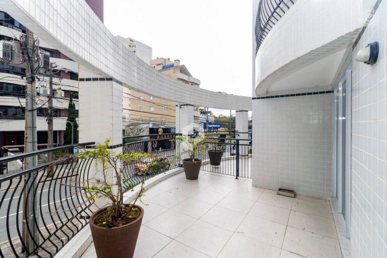 Empreendimento para Alugar ou Vender em Curitiba no Batel