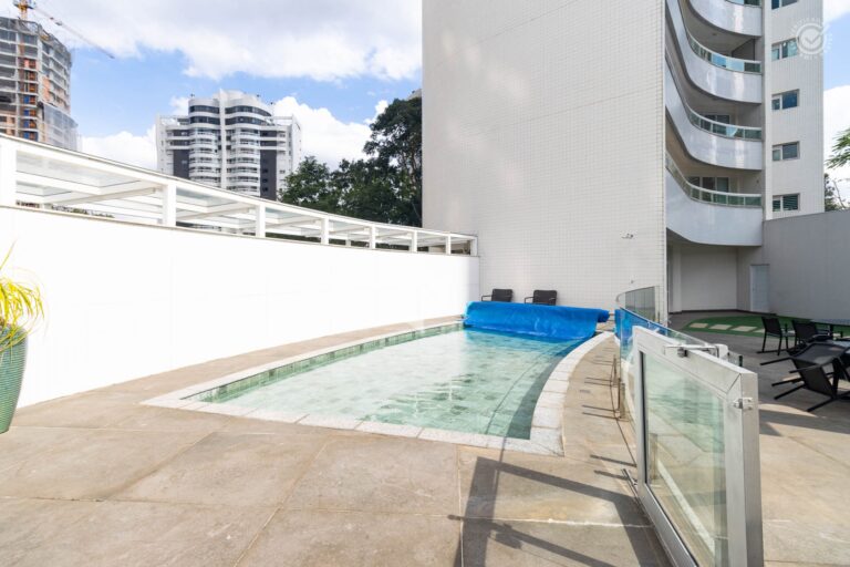 Área da Piscina