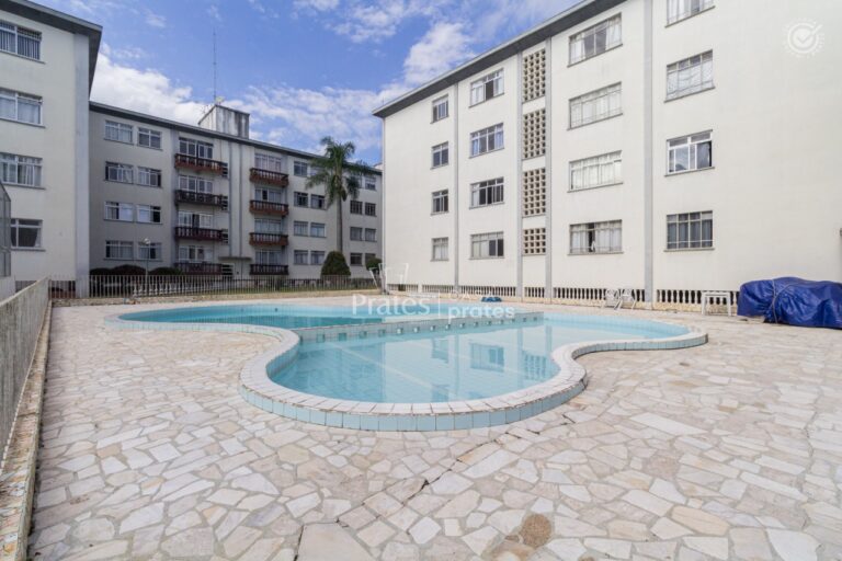 Área da Piscina