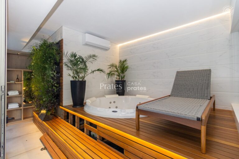 Jacuzzi