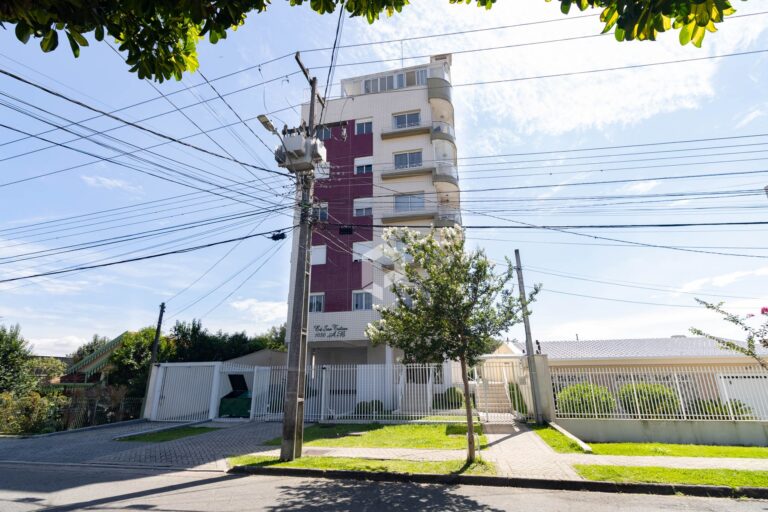 Empreendimento para Alugar ou Vender em Curitiba no Portão