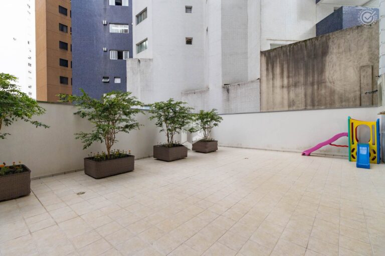 Empreendimento para Alugar ou Vender em Curitiba no Água Verde