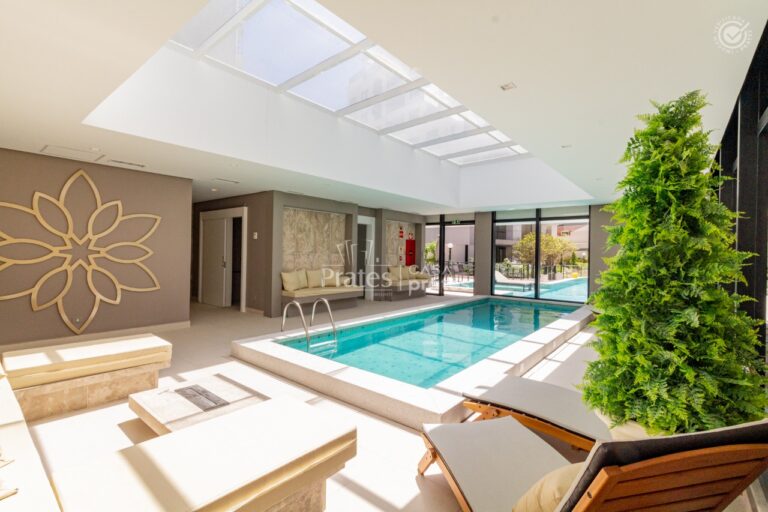 Piscina Coletiva | Coberta
