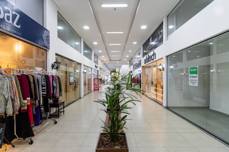 Ampla Galeria