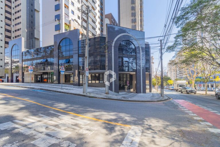 Empreendimento para Alugar ou Vender em Curitiba no Bigorrilho