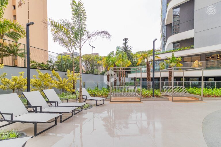 Área da Piscina Externa