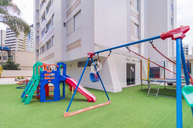 Empreendimento para Alugar ou Vender em Curitiba no Alto da Gloria