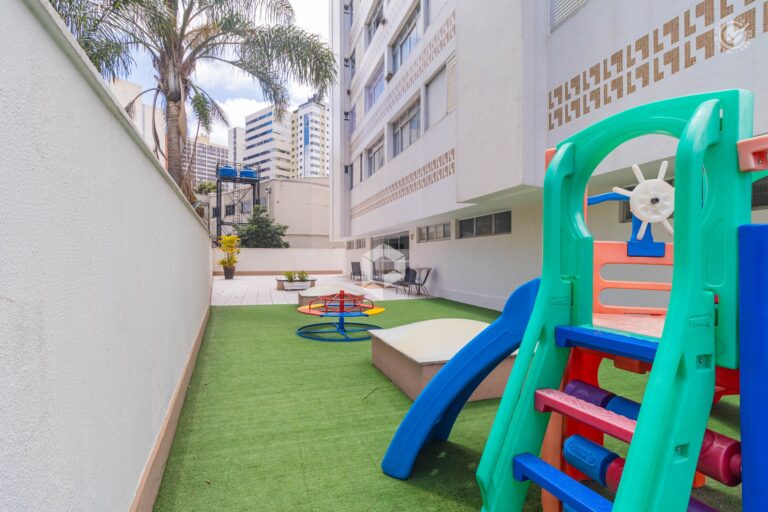 Empreendimento para Alugar ou Vender em Curitiba no Alto da Gloria