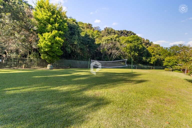 Empreendimento para Alugar ou Vender em Curitiba no Campo Comprido