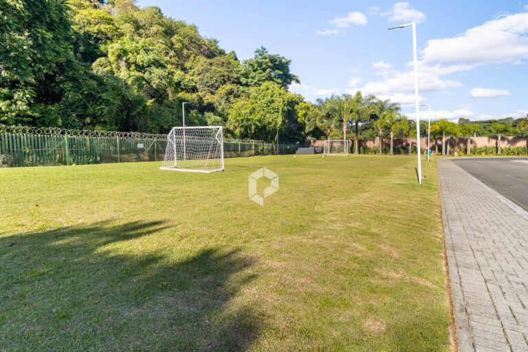 Empreendimento para Alugar ou Vender em Curitiba no Campo Comprido