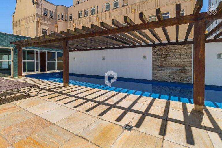 Área da Piscina