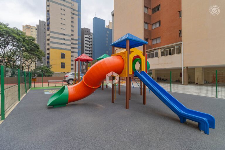 Empreendimento para Alugar ou Vender em Curitiba no Cristo Rei