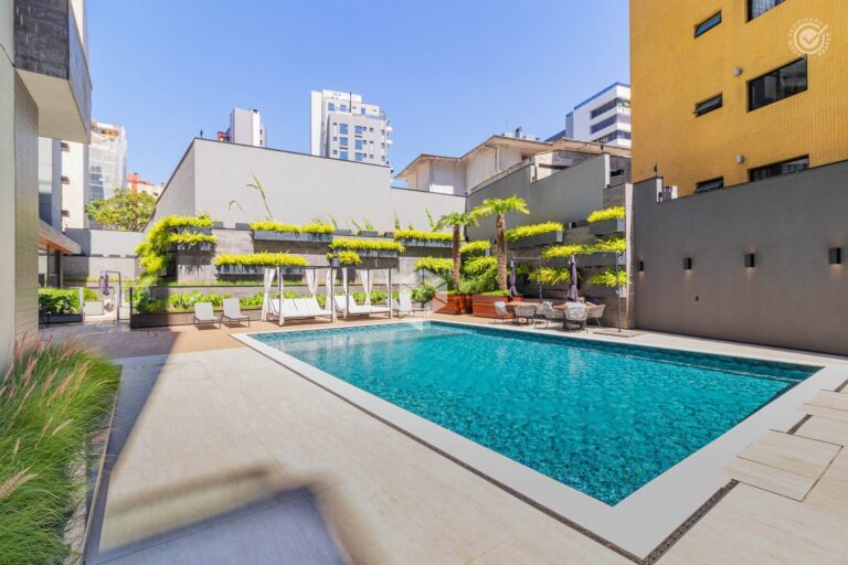Área da Piscina