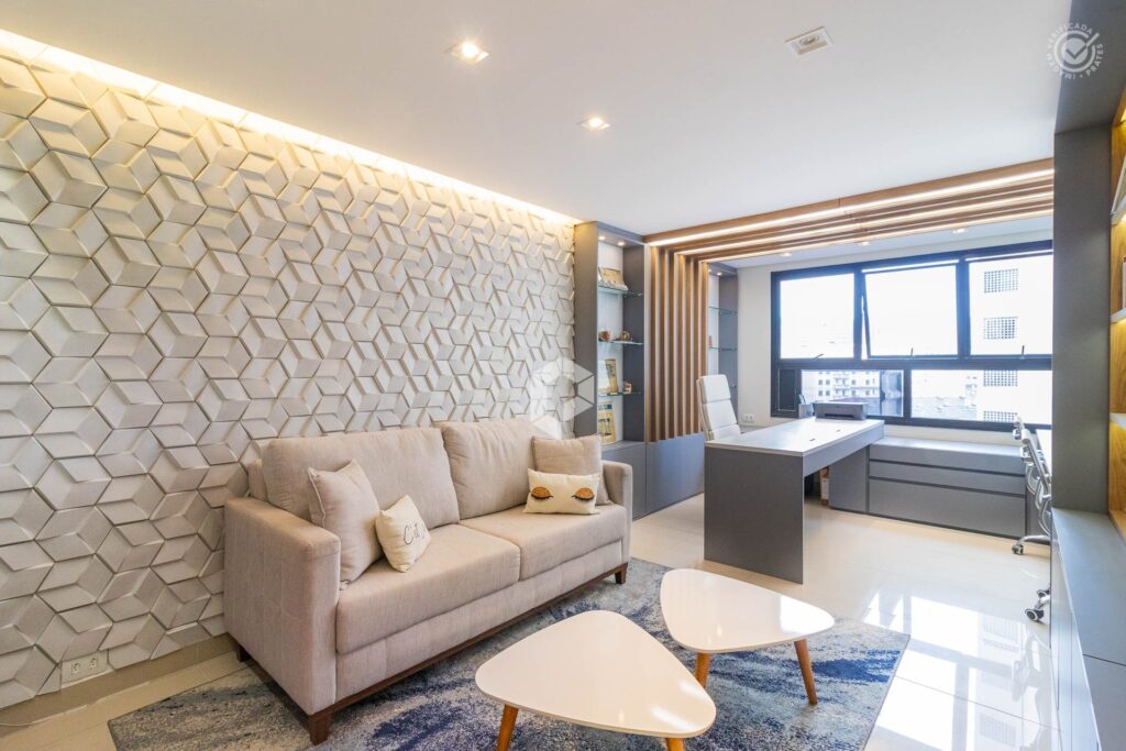 Sala ampla em vão livre