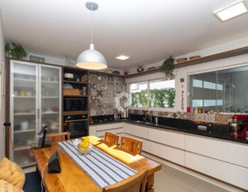 Foto 13 do imóvel Casa em Condomínio à Venda em Curitiba no Santa Felicidade